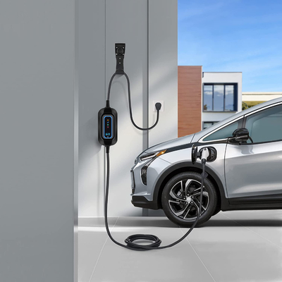 市場にあるすべてのEVのための16A電動電動電池充電器 3.5kW 220V EVSE電動充電ステーション