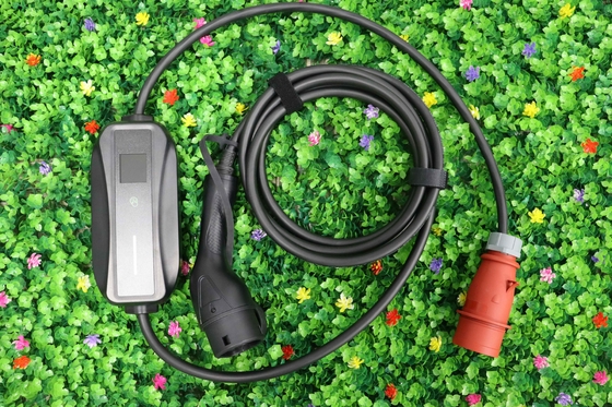220v Ev充電器 自動車充電ステーション 380V 3.5KW 7KW 11KWオンザ・ゴー充電