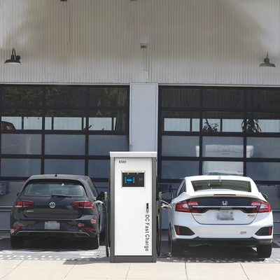 ホテル駐車用電気自動車充電器 120KW CCSからGBT 急速充電 IP54 保護