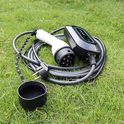 テスラモデル2 3.5kw Ev充電器レベル1 プラグイン 充電器出力電流 16A ホテル用の携帯