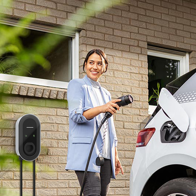 USBポートとグリッド周波数50Hz±10Hzの電気自動車用の11KW Ev充電ステーション