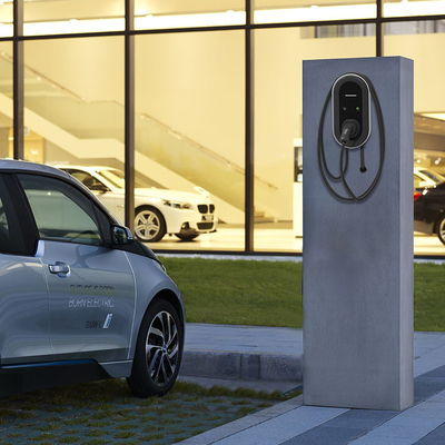 壁掛け/コラム KIWI 22KW 電気自動車の高速充電器 380v 入力電圧とケーブルタイプ 1 2