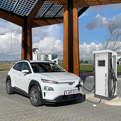 AC 0A-92A 入力電流範囲 60KW DC 0-100A 出力電流 ベンツ EQC用の CCS カーチャージャー