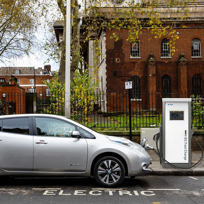 DC 急速充電器 CCS から GBT 120KW ホテルの駐車場EV充電ステーションの出力電圧