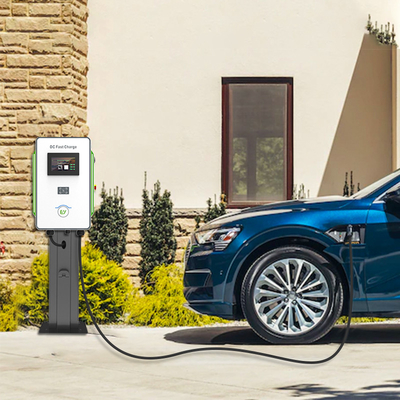電気自動車の充電台 OEMレベル3 壁掛け 30kW DC 急速充電器 CCS1 CCS2 GB/T