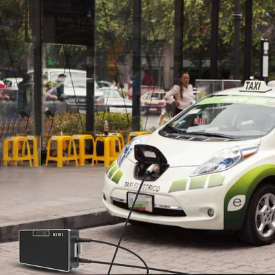 CCS1/CCS2/GB/T接続 30A 移動中の電気自動車の高速充電のための車充電器